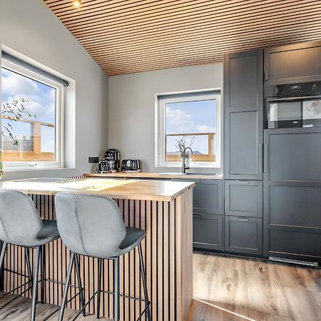 Cozy Cabin With Hot Tub & Sauna - Ultimate Retreat Veithilundur Buitenkant foto