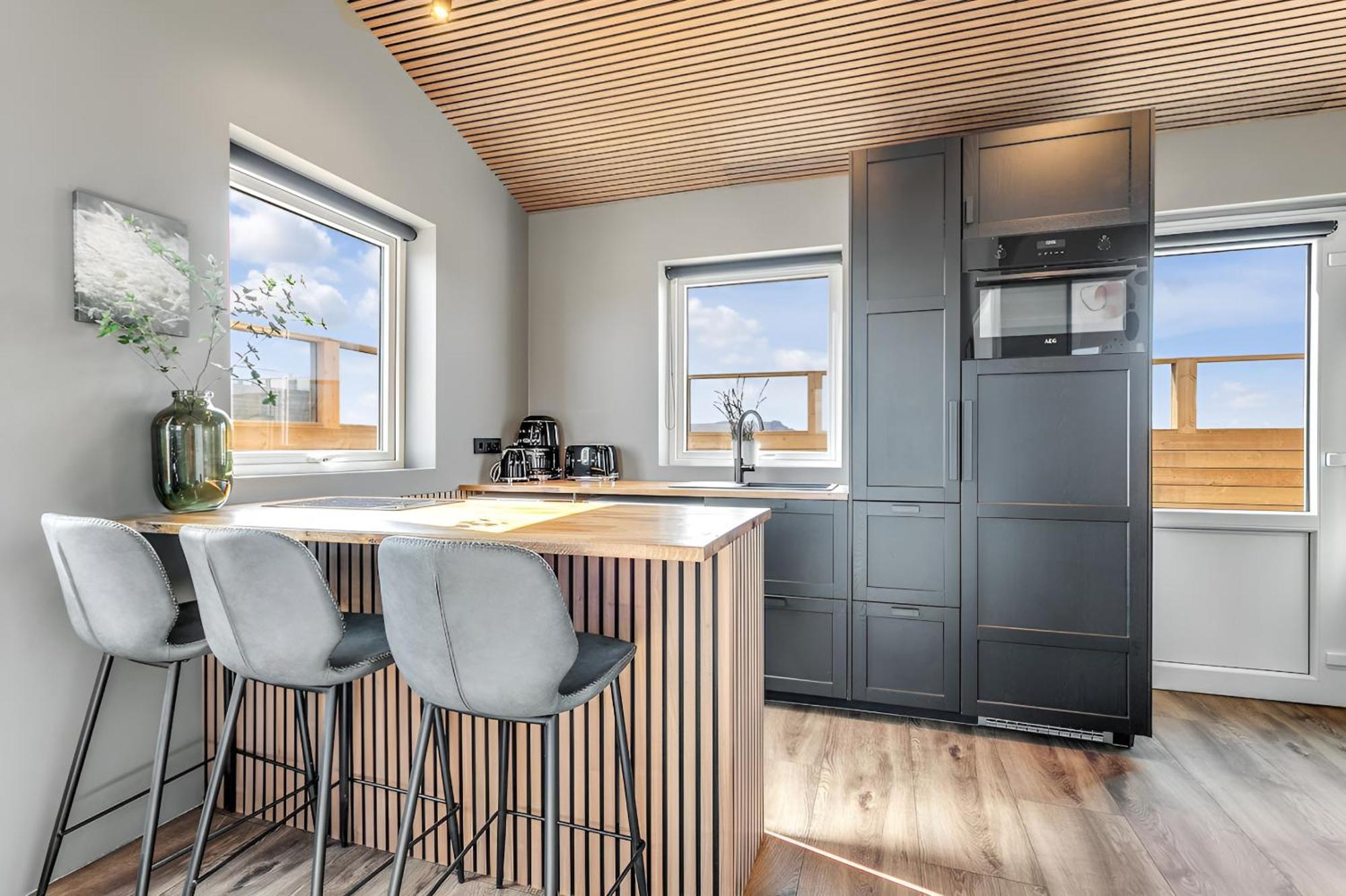 Cozy Cabin With Hot Tub & Sauna - Ultimate Retreat Veithilundur Buitenkant foto